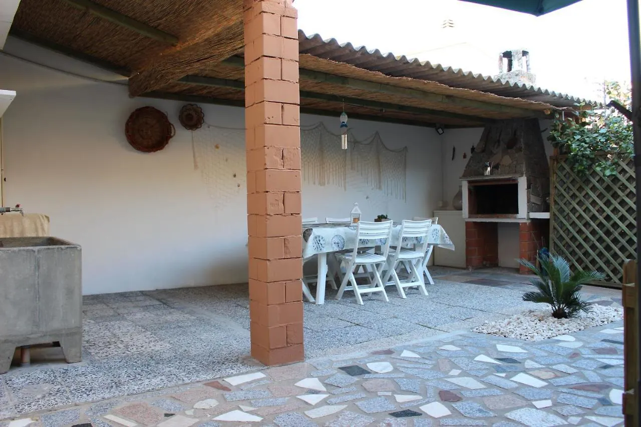 Casa Vacanze Nonna Franca Càbras