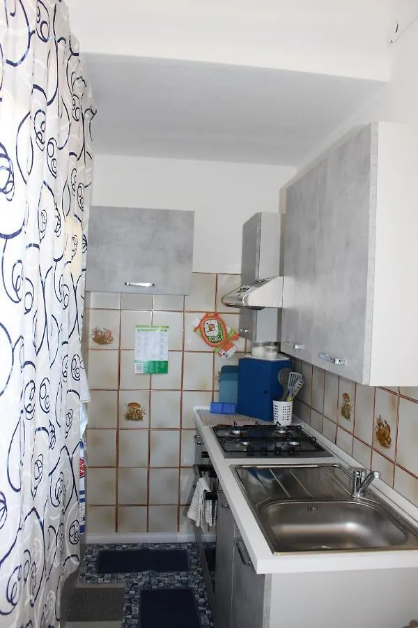 Casa Vacanze Nonna Franca Càbras